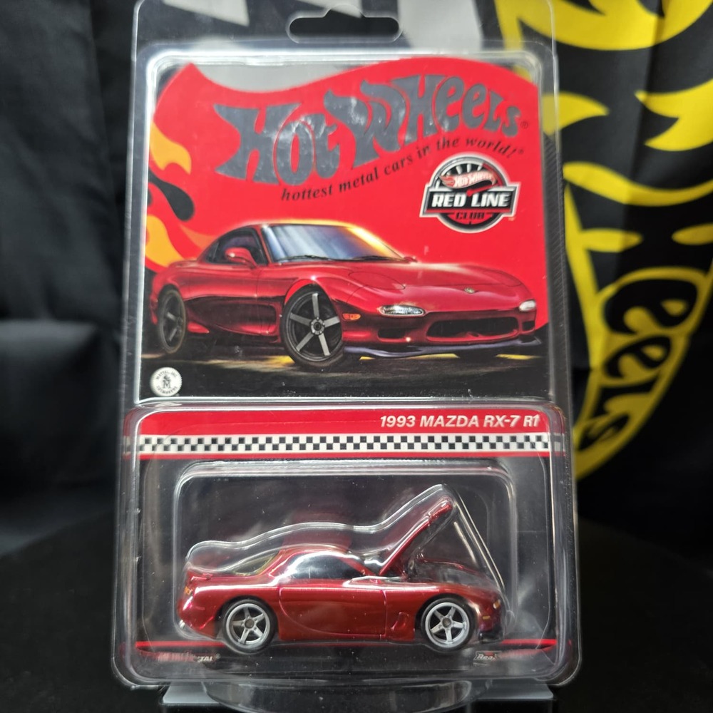 2024 Hot Wheels RLC 1993 Mazda RX-7 R1 Spectraflame Red HWF04 - Picture 3 of 3